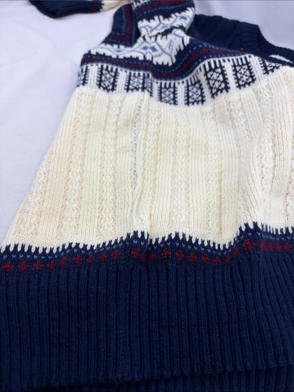 KP Collection sweater excellent